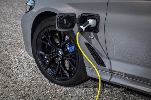 ChargeGuru y Zeplug se fusionan para instalar más de 100.000 puntos de recarga en Europa para 2025