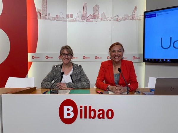 La exconcejala de Bilbao y coportavoz de Equo, Carmen Muñoz, candidata a lehendakari de la formación