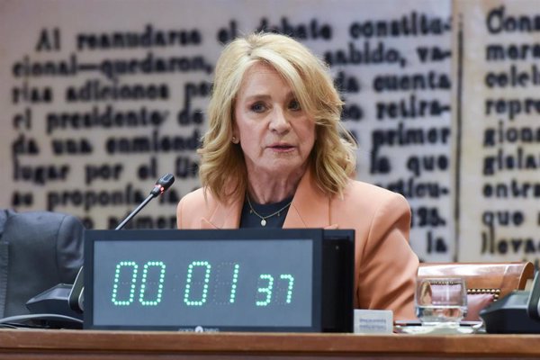 Sánchez (RTVE) dice que la bajada de ingresos y los tipos de interés 