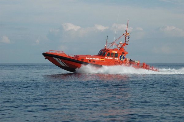 Hallan un cadáver durante la búsqueda del hombre desaparecido tras salir a practicar paddle surf en Málaga