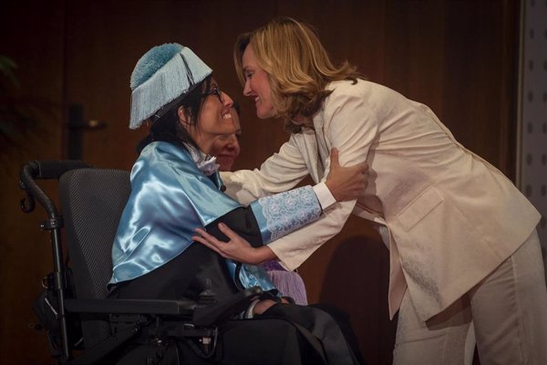 La nadadora Teresa Perales, ejemplo de superación de personas con discapacidad, investida Doctora Honoris Causa por UNED