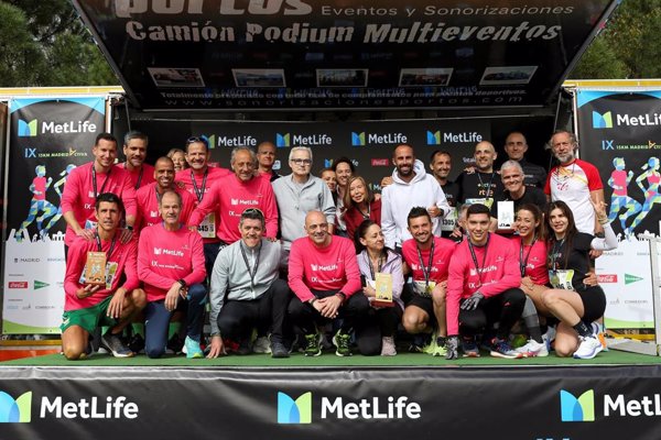 Sergio Salinero y Estela Navascués ganan la 15KM MetLife Madrid Activa
