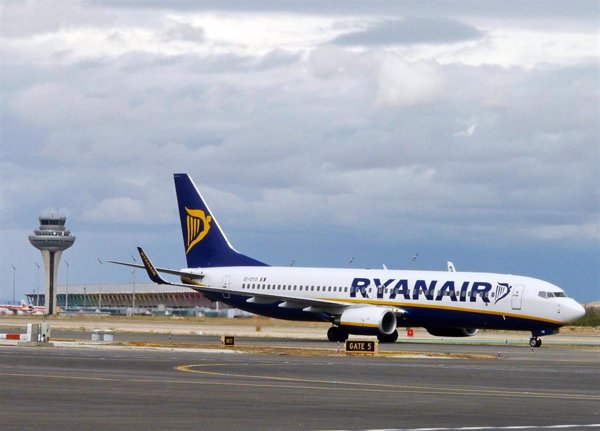Ryanair compra 1.000 toneladas de combustible sostenible de aviación de Shell para el aeropuerto de Stansted