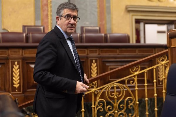 El PSOE pide atención temprana gratuita y de 