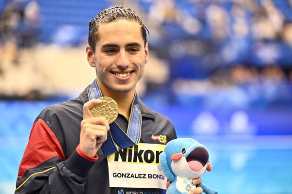 El español Dennis González, elegido mejor nadador artístico en los Premios Acuáticos Europeos