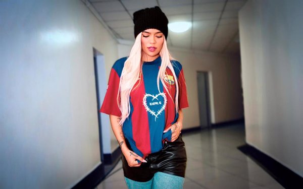 El logo de la cantante colombiana Karol G estará en las camisetas del FC Barcelona del Clásico