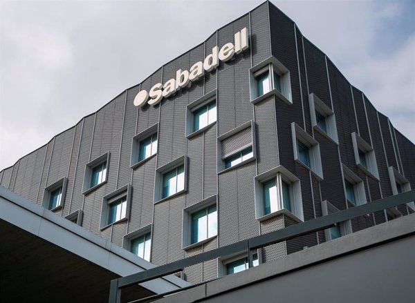 Sabadell reparte mañana 163 millones de euros como dividendo complementario