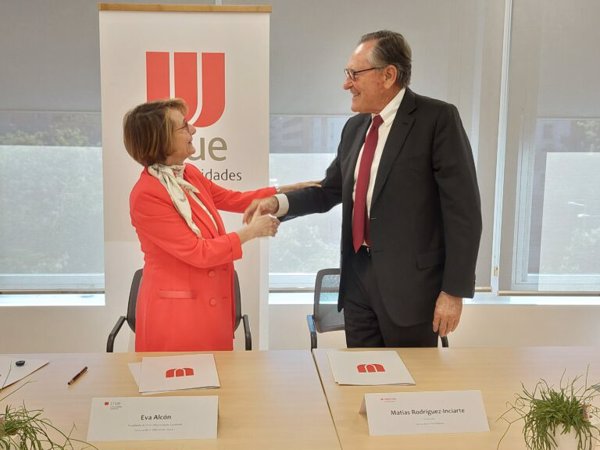 CRUE y Santander seguirán desarrollando AppCrue, una aplicación que ofrece servicio a más de 60 universidades