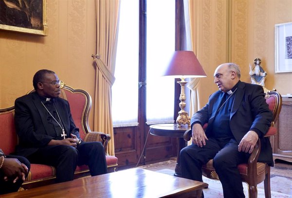 Benavent recibe al obispo de la diócesis de Nyundo (Ruanda) en el 30 aniversario del genocidio de los tutsis