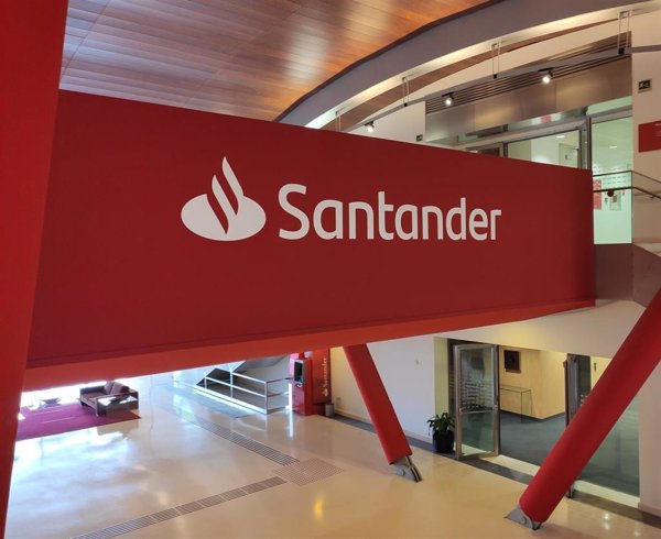Santander roza el 50% de ejecución de su programa de recompra de acciones
