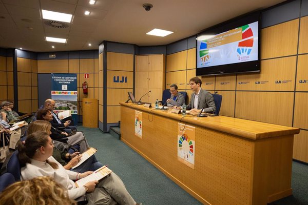 Las universidades públicas valencianas destacan el papel 