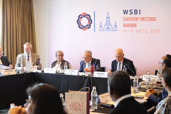 Isidro Fainé preside la primera reunión del Consejo Social y Filantrópico del WSBI en Bangkok, Tailandia