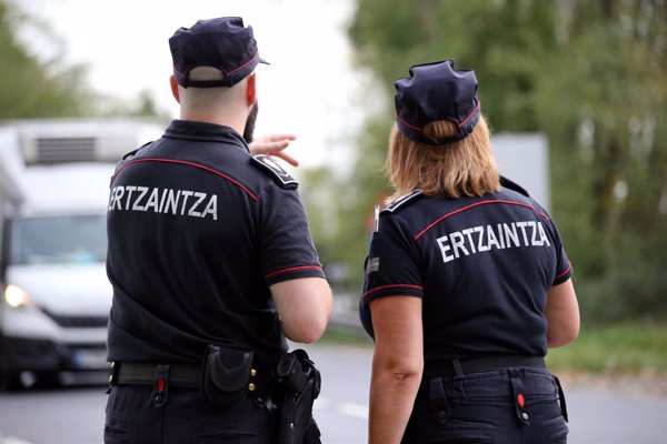 Más de 1.200 ertzainas y policías locales conformarán el dispositivo de seguridad