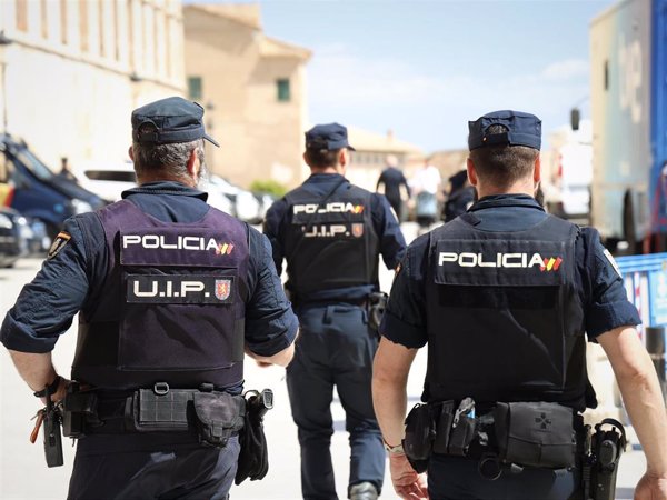 El Parlamento balear pide al Estado declarar como profesión de riesgo la de Policía Nacional y Guardia Civil