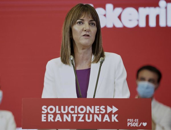 Mendia comunica a Urkullu su renuncia como consejera para integrarse en ...