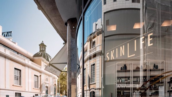 La cadena de perfumería premium española Isolée adquiere el 100% de la portuguesa SkinLife