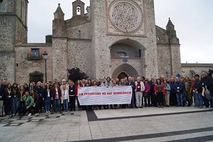 Periodistas de toda España defienden en Talavera un periodismo veraz en medio de 