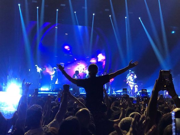 Alrededor de 7.000 personas vibran con el flamenco-funk de 'La Plazuela' en Madrid