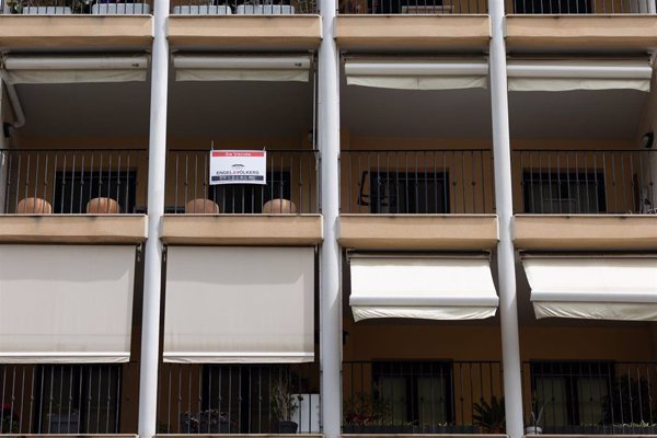 La compraventa de viviendas por extranjeros no residentes se redujo un 8,6% en el cuarto trimestre