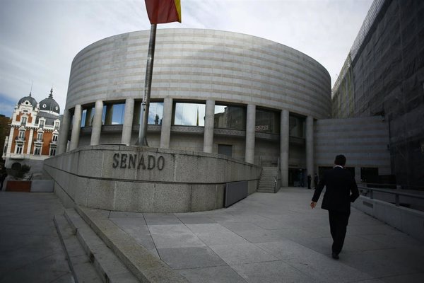 PP y Vox incluyen en el Senado una enmienda a Ley de Artísticas para que Estado garantice el respeto al castellano