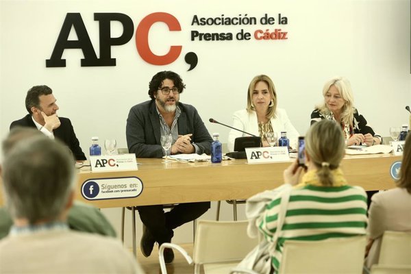Olga Viza, Rosa María Calaf e Isaías Lafuente participarán en las jornadas 'Periodismo con Ñ'