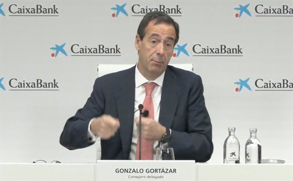 Gortázar (CaixaBank) considera que el tiempo de reflexión de Sánchez no ha afectado a los mercados