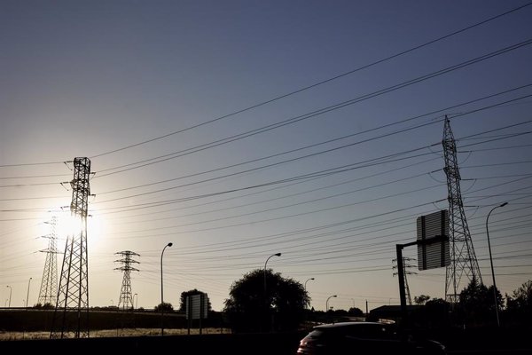 El Gobierno autoriza 31,8 millones para compensar cargos de la factura eléctrica de los electrointensivos