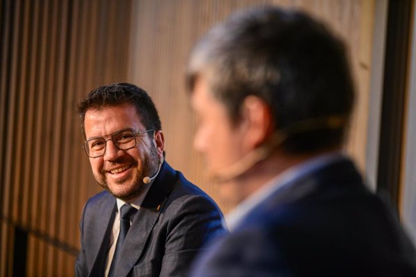 Aragonès plantea un Pacte Nacional para simplificar y modernizar la administración
