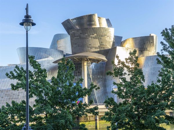 Museo Guggenheim homenajeará el próximo miércoles a Chillida con un concierto de la Sociedad Coral de Bilbao