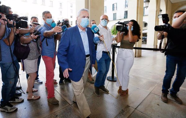 El Supremo absuelve al exalcalde de Alicante Luis Díaz Alperi en el 'caso PGOU' por prescripción del delito