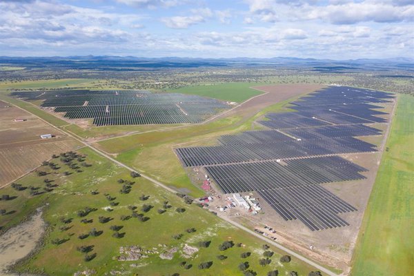 OHLA construirá y operará una planta fotovoltaica en Murcia de 200 MW por 70 millones de euros