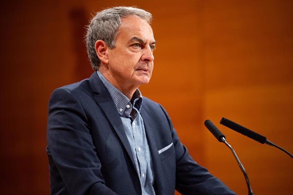 Zapatero acusa a Feijóo de mentir sobre la inmigración ilegal y le insta a rectificar: 