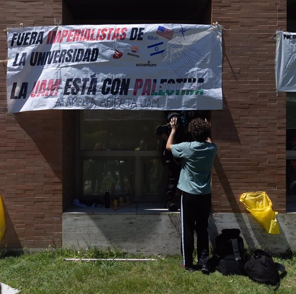 Rectores españoles suspenderán la colaboración con las universidades israelíes que no se comprometan con la paz