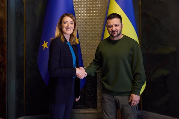 Metsola confía en que la UE adopte en junio el marco de negociación para la adhesión de Ucrania