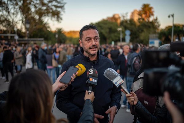 El sindicato de Mossos Sap-Fepol confirma que hay agentes que protegen a Puigdemont en Francia 