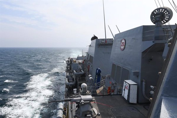 La Marina china denuncia la incursión ilegal de un destructor de EEUU en aguas territoriales