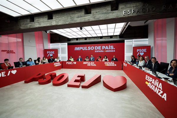 El PSOE pide microcréditos que pagará al 3,5% de interés para financiar la campaña de las elecciones europeas
