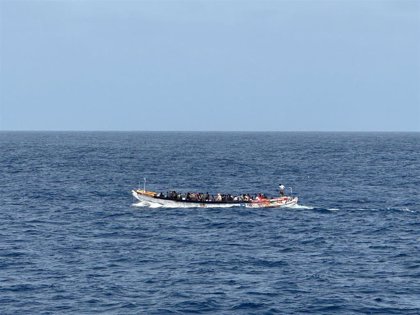 Senegal intercepta una embarcación con 164 migrantes al sur de las costas de Dakar