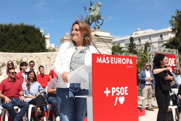 El CIS da la victoria al PSOE, con una ventaja de cinco puntos sobre el PP, y entran Podemos, Alvise y CS
