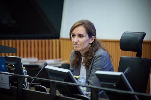 Mónica García se congratula de que España acoja a 30 niños de Palestina con cáncer o patologías graves