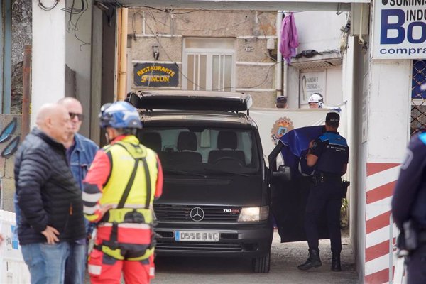 Muere un bombero en Vigo al derrumbarse una pared mientras inspeccionaba la estructura de un edificio en mal estado