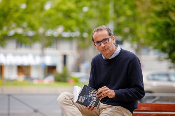 David Jiménez firma 'Días salvajes': 