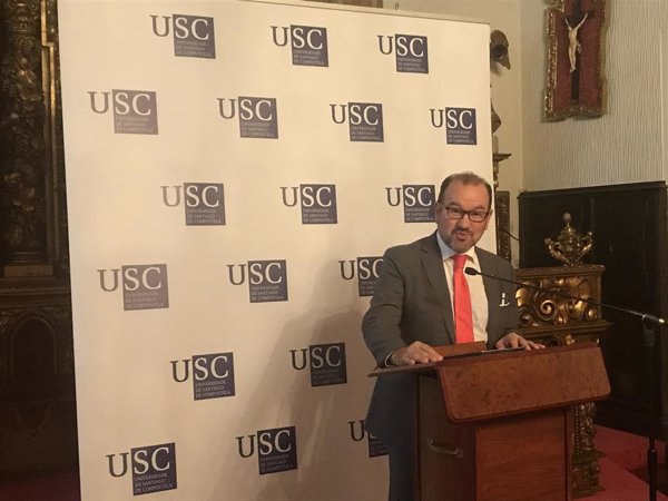 Suspendida la reunión del consejo de gobierno de la USC porque un grupo vinculado a la acampada