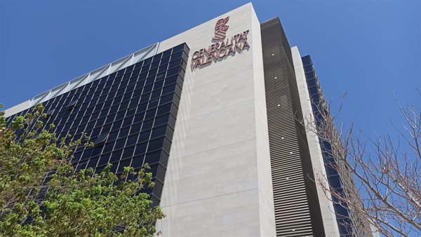 Un hombre acepta seis meses de prisión por acosar a dos fiscales de violencia de género de Valencia