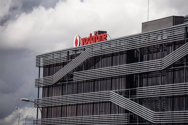 Zegona propone reducir la afectación del ERE en Vodafone España en 100 personas, hasta 1.098 empleados