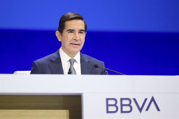 Torres traslada a los accionistas de BBVA su 