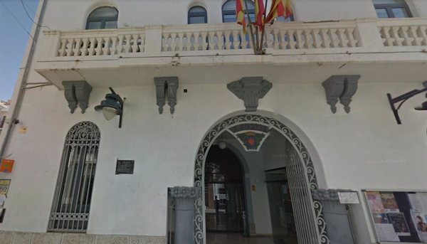 Buñol (Valencia) condena el crimen machista y pide 