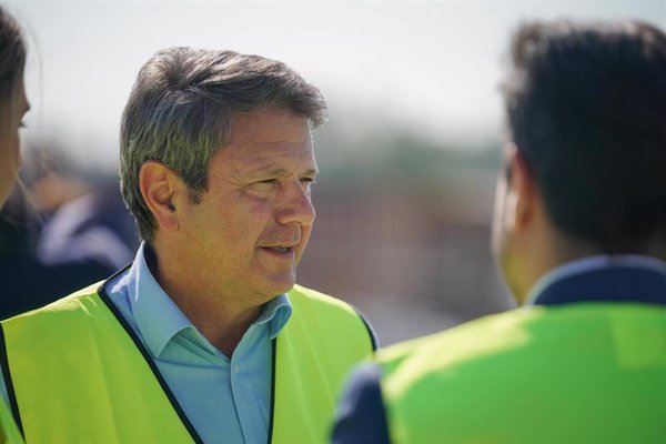 El Gobierno estudia dos opciones para conectar la alta velocidad entre Euskadi y Navarra