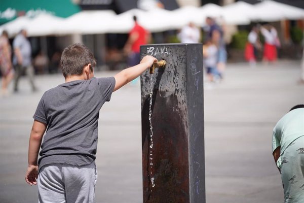 El aumento de las temperaturas provocó casi 400 muertes en niños de Europa y Asia central en 2021, según UNICEF