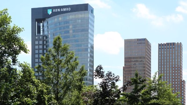 El CEO de ABN Amro dejará el cargo en el primer semestre de 2025